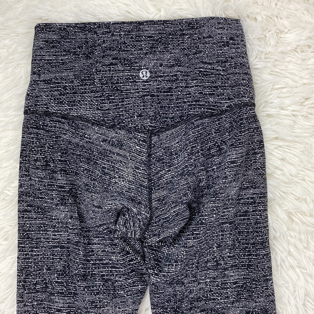 Lululemon Align Crop *21" Twillines Ice Grey Black - Picture 5 of 6
